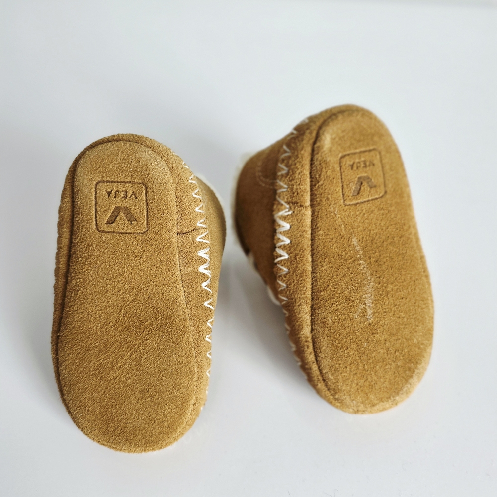 Veja Kids Suede-Look Moccasin Boots in Tan with White Trim - Picture 5 of 6